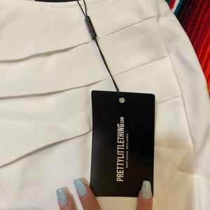 PRETTYLITTLETHING white mini skirt